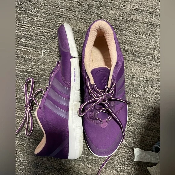 Adidas shoes - Picture 2 of 3